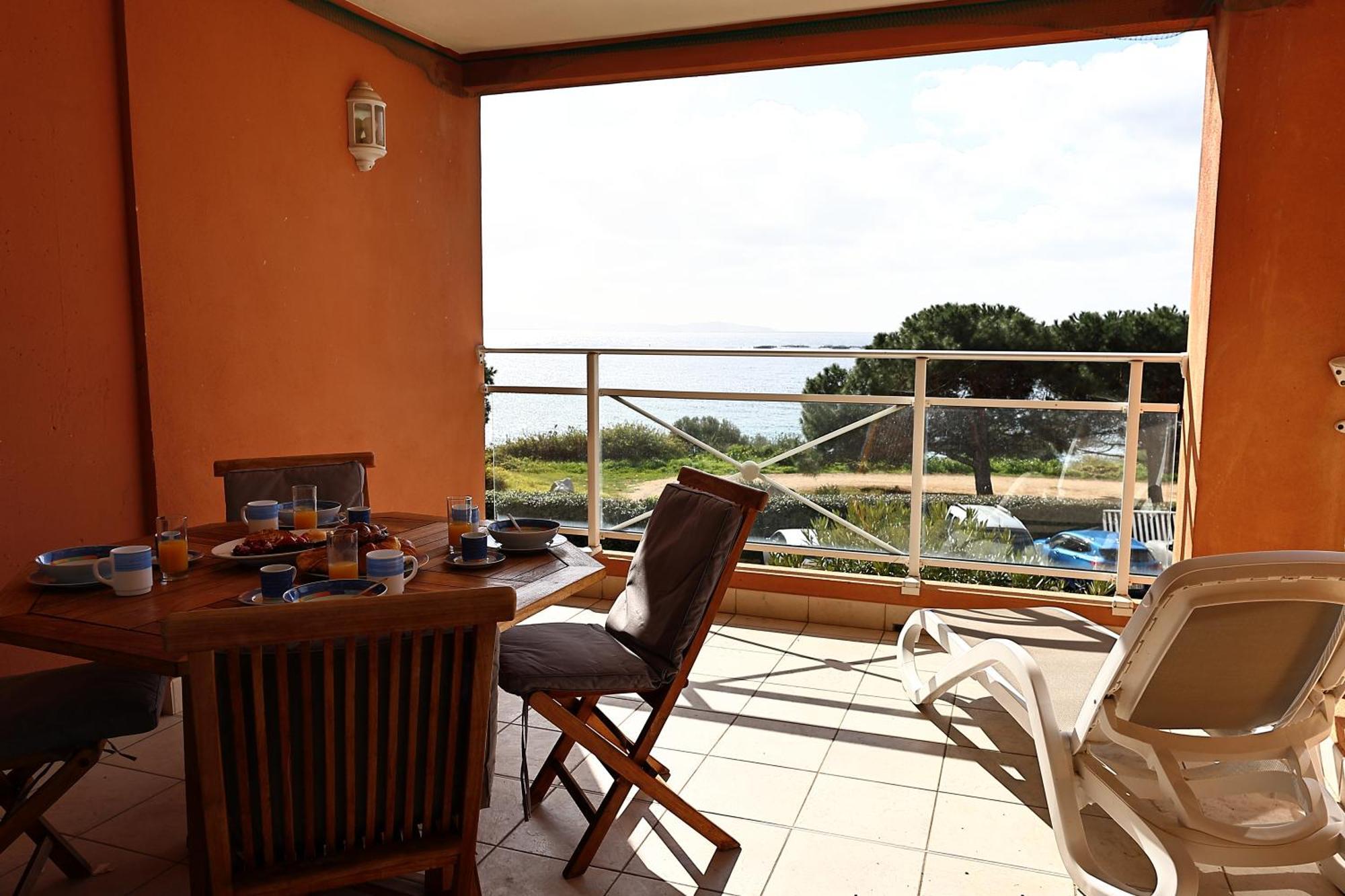 Evasion Corse - T2 Vue Mer, Piscine & Plage アジャクシオ エクステリア 写真